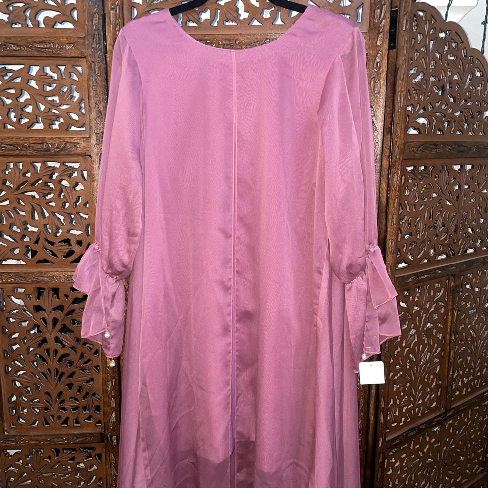 BRAND NEW Mauve Pakistani Indian Flowy Top with Pearl details